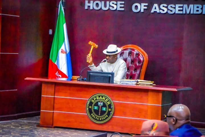 Delta Assembly Speaker announce defection of 22 PDP members to APC